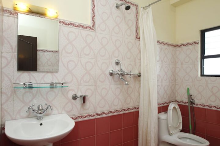 Room 15 of 35