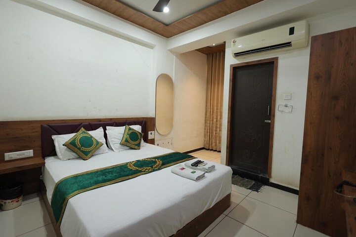 Room 18 of 38