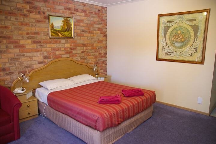 Room 9 of 31