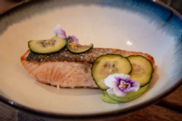 Dining 152 of 228