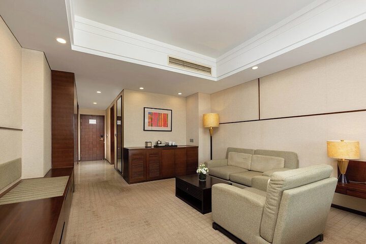 Room 14 of 85