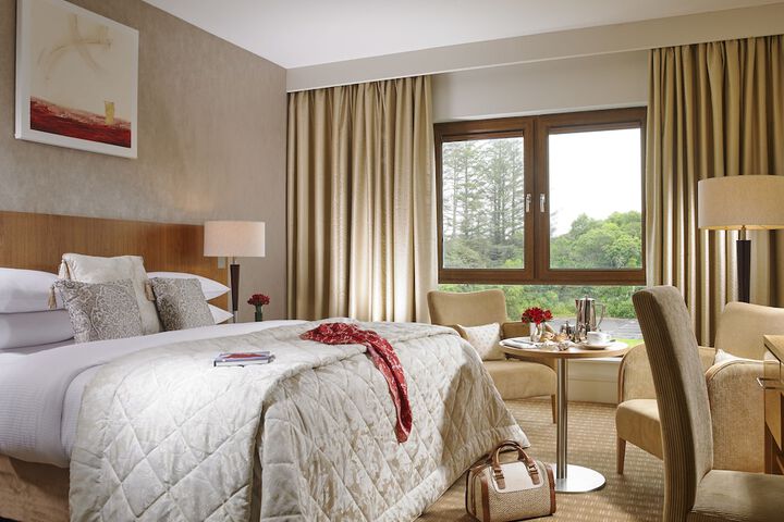 Room 3 of 37