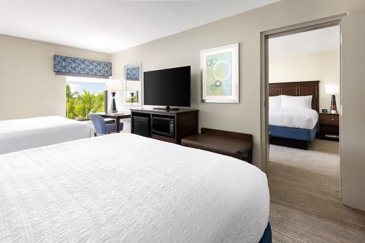 Room 10 of 31