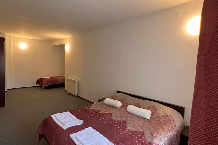 Room 3 of 6