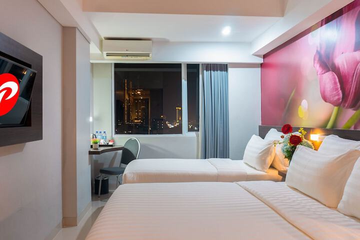 Room 3 of 10