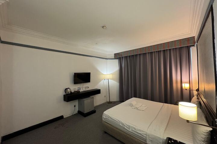 Room 36 of 63
