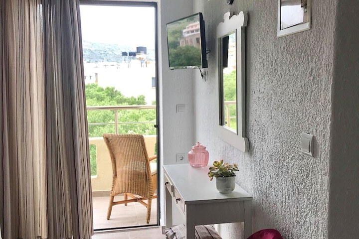 Room 14 of 41