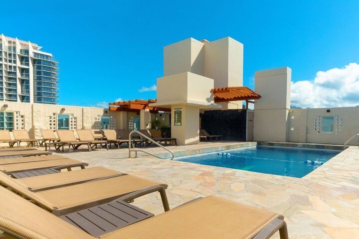 Rooftop pool