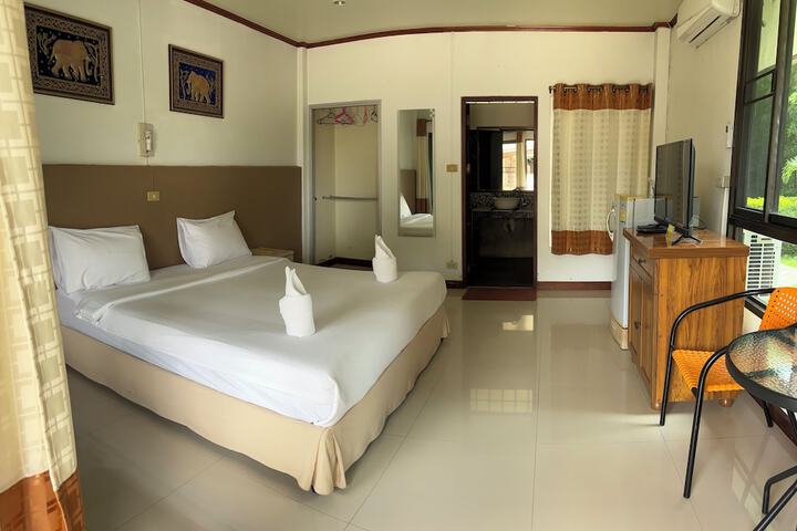 Room 14 of 32