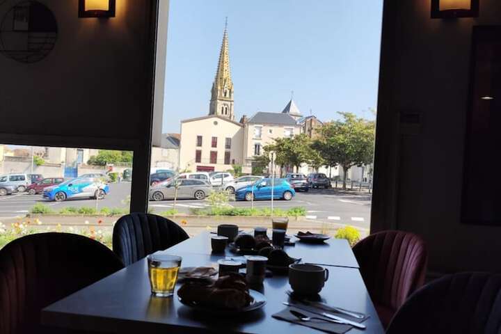 Breakfast/Coffee Service 92 of 113