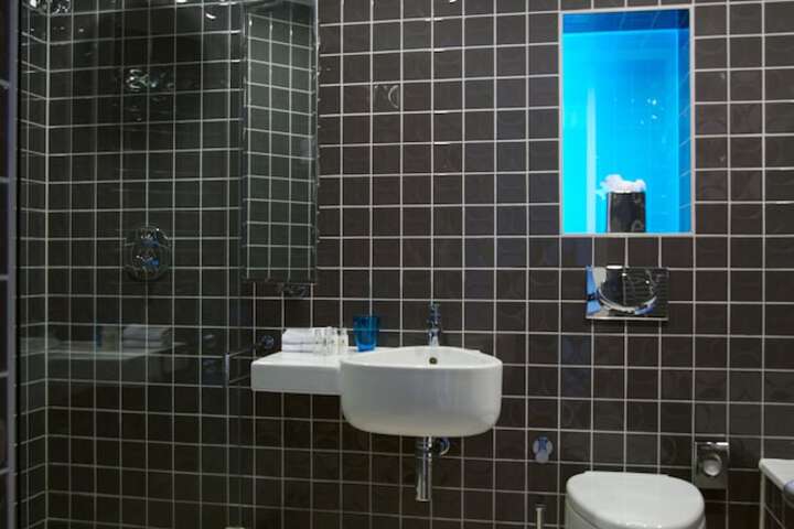 Clean Restrooms