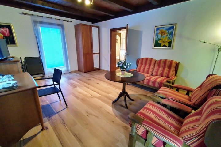 Room 44 of 71
