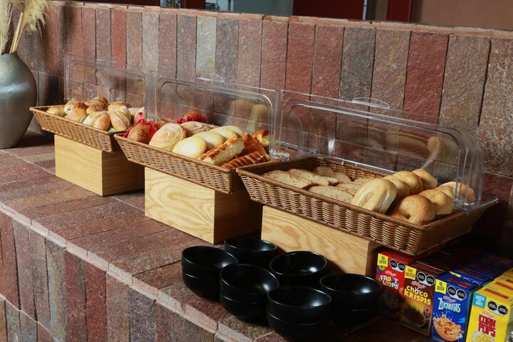 Breakfast/Coffee Service 78 of 137