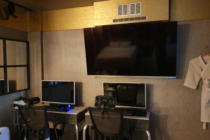 Room 99 of 138