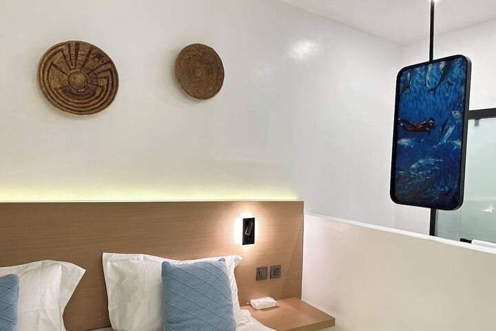 Room 3 of 27