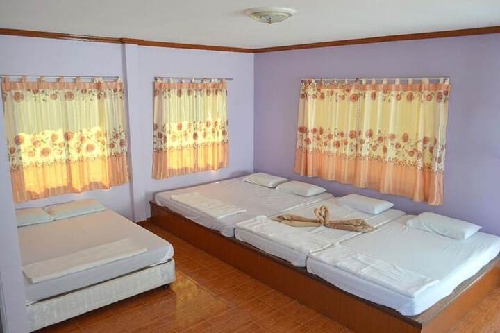 Room 16 of 31
