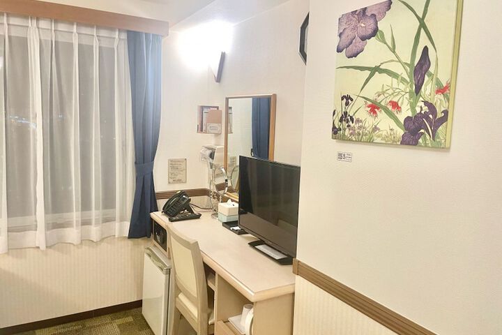 Room 17 of 44
