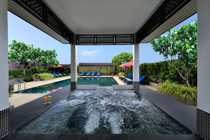 Pool 43 of 67
