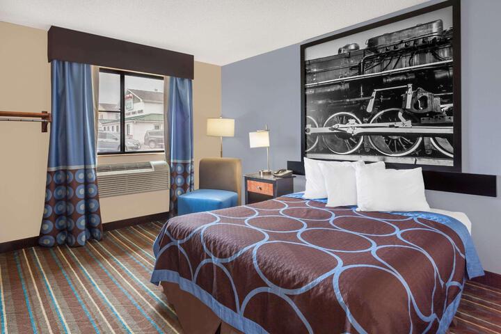 2 Double Beds (2 of 10)