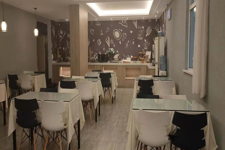 Dining 6 of 7