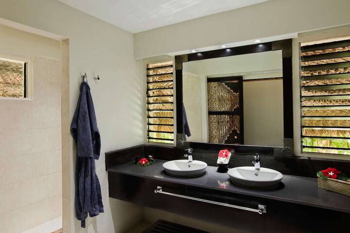 Room 52 of 280