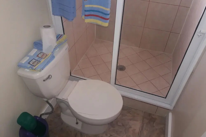 Room 7 of 11