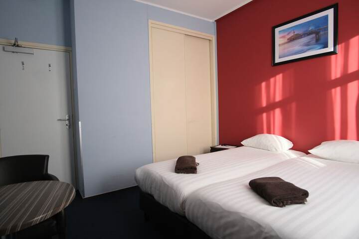 Room 65 of 82