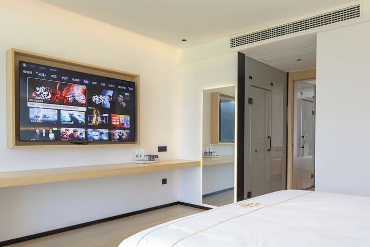 Room 50 of 158