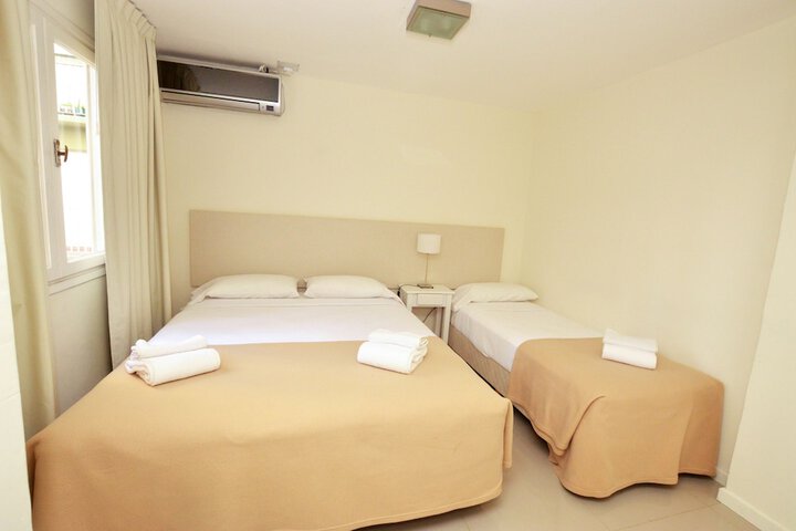 Room 7 of 34