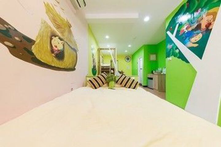 Room 3 of 17