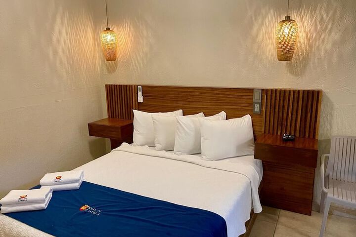 Room 8 of 36