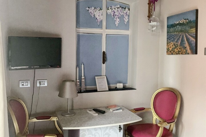 Room 16 of 27