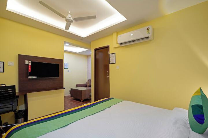 Room 10 of 34