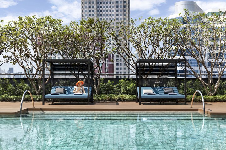 Sundeck 106 of 110
