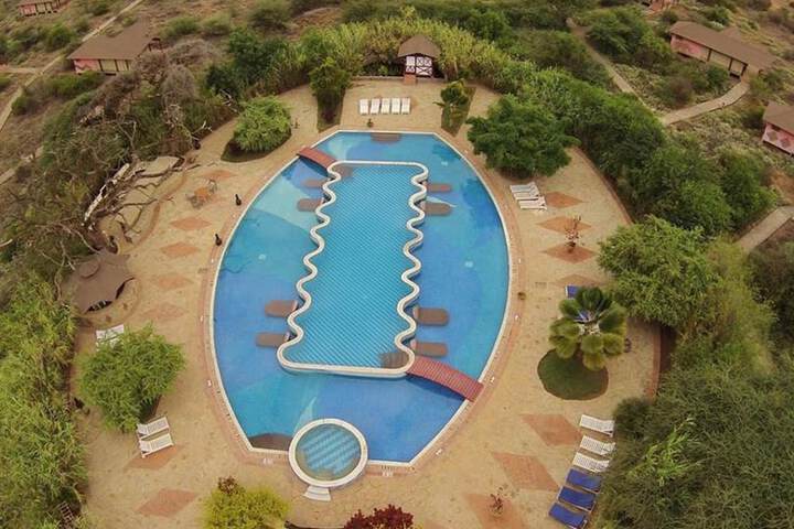 Pool 33 of 61
