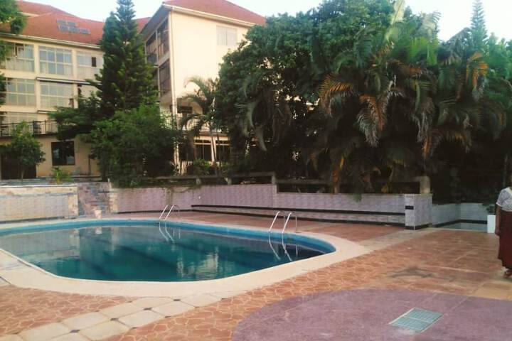 Pool 14 of 25