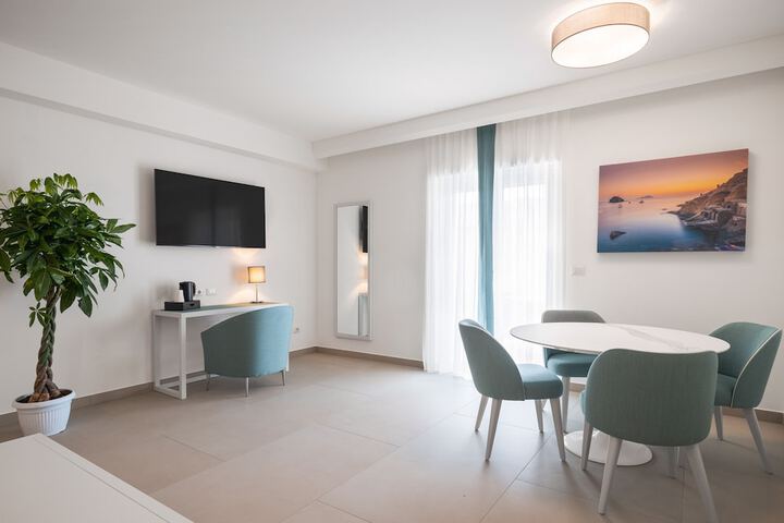 Room 8 of 58