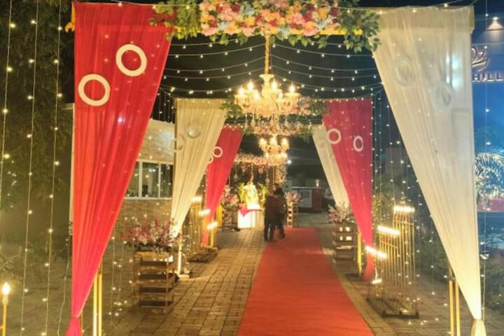 Ballroom/Hall 30 of 58