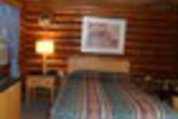 Room 65 of 345