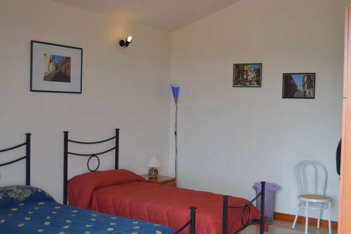 Room 6 of 60