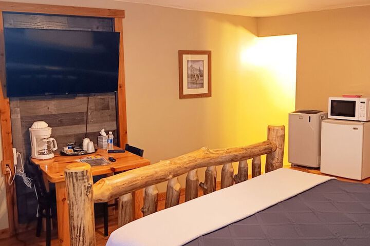 Room 12 of 20