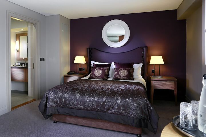 Room 12 of 39