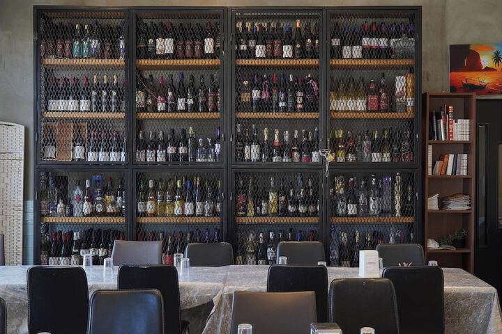 Dining 85 of 123