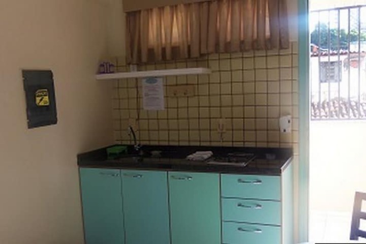 Room 7 of 80
