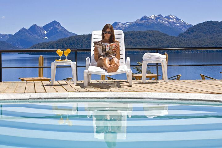 Pool Hotel
