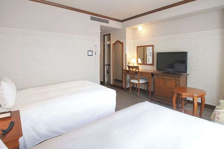 Room 29 of 59