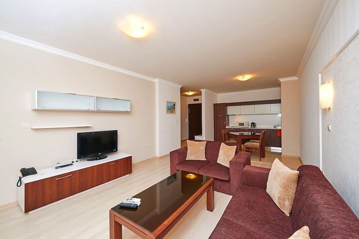 Room 45 of 102