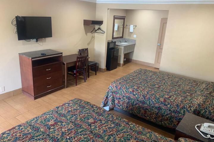 Double Bed Large (1 of 9)