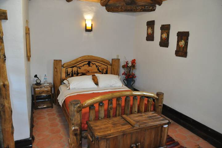 Room 4 of 79