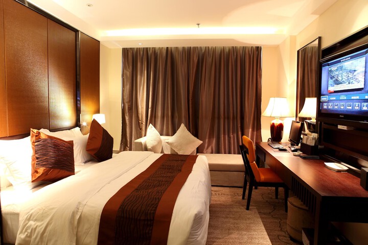 Room 7 of 23